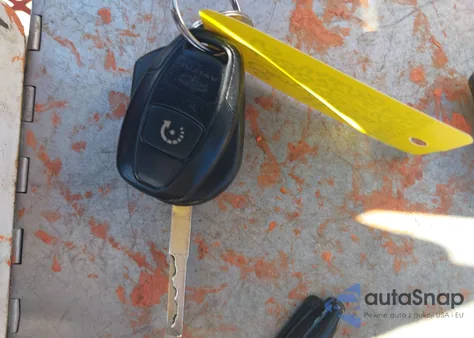 2018 Ford Escape Sel z USA, uszkodzony, nr VIN 1FMCU9HD2JUD32816